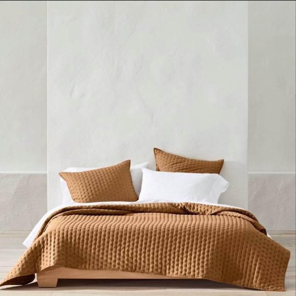 Casaluna Bedding Casaluna Queen Cashmere Blend Quilt Warm Brown